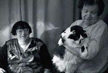 Валерия Новодворская с мамой. После смерти дочери Нина Федоровна, которая давно и очень тяжело болеет, осталась одна. Сейчас ее московской квартирой "занялись" черные риелторы