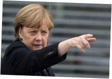 Меркель лично передала