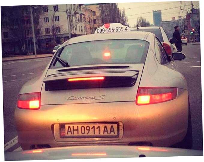 таксисты у них в Донецке на «Порше»