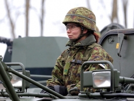 13_usa_and_nato_parade_in_estonian_narva.jpg