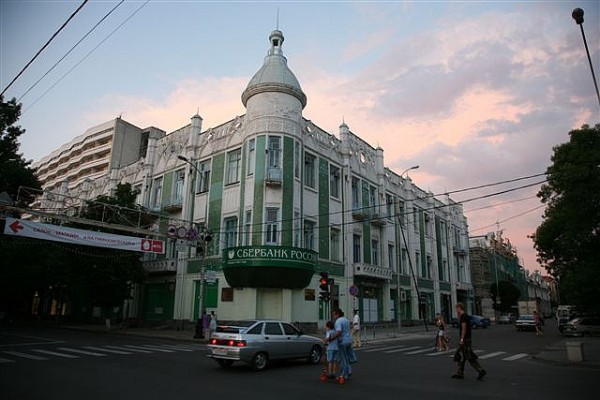 Сбербанк, с вещами на выход